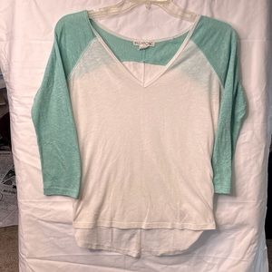 Women’s long sleeve baseball tee